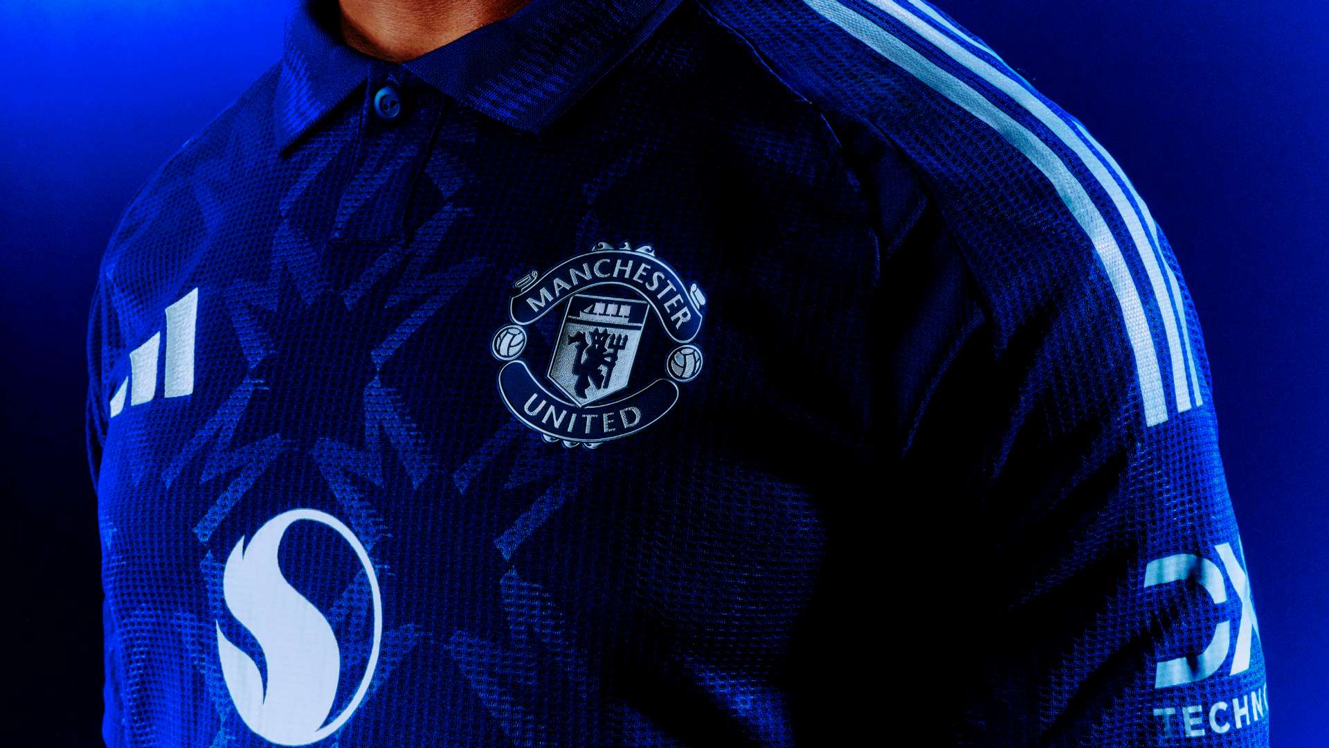 运队凭借顽 运队凭借顽